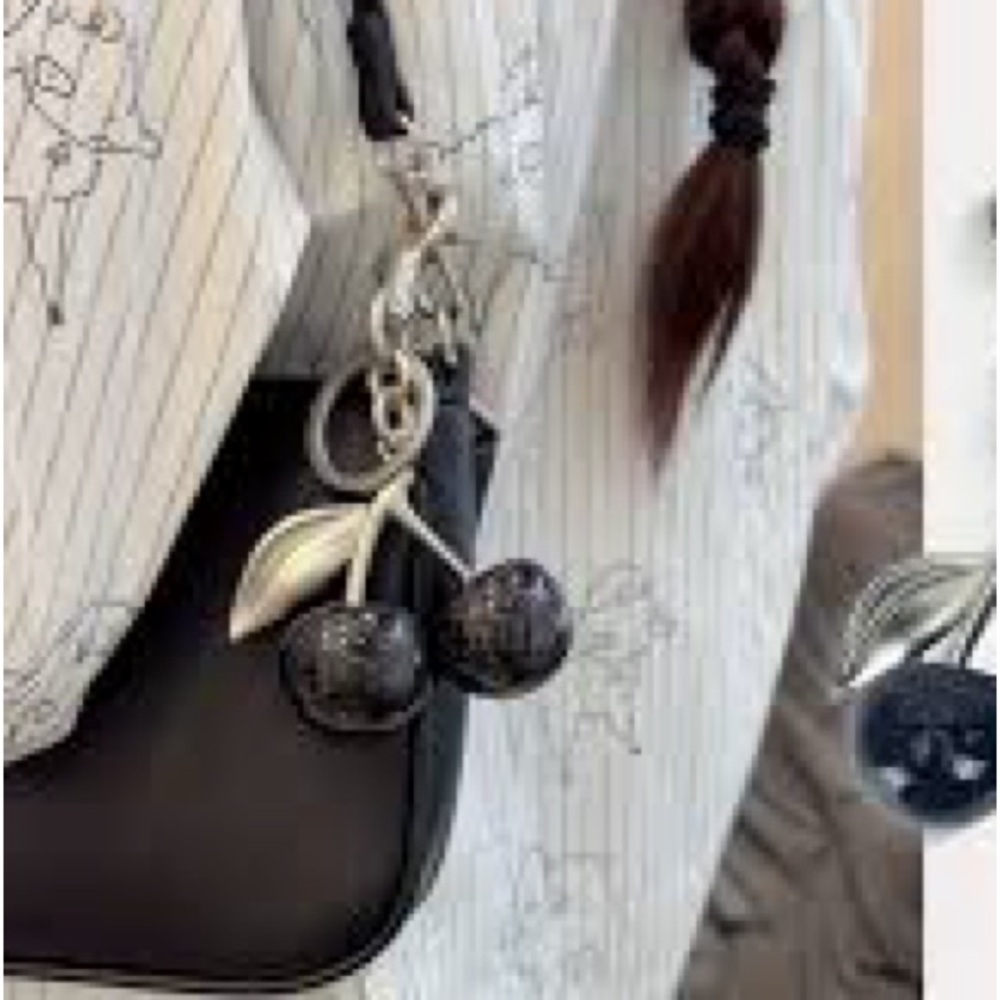 Coach cherries keychain black and silver - Picture 9 of 11